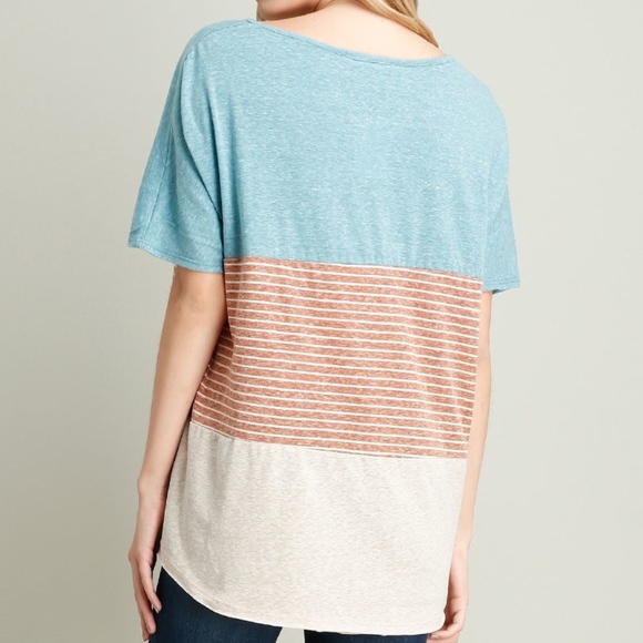 TAKING 1ST GOOD OFFER❗️Color Block Knot Tee - Picture 6 of 6